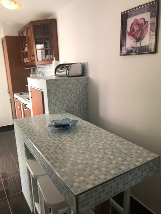 Sara Apartments บาชกาโวดา ภายนอก รูปภาพ